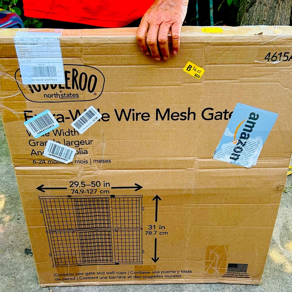 Toodleroo wire mesh gate.